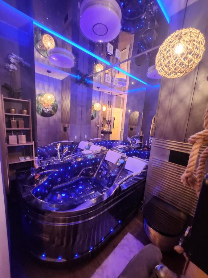 Warszawa Wola Wyjatkowe Studio Z Jacuzzi, Sauna I Fotelem Do Masazu - Exceptional Studio In Warsaw With Jacuzzi, Sauna And Massage Chair Varsóvia Exterior foto